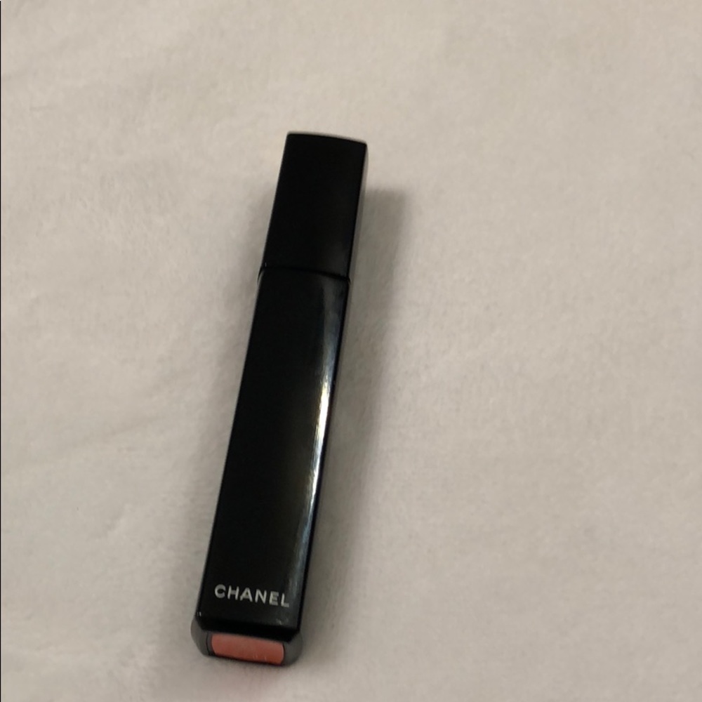✨ Chanel -Rouge Allure Extrait De Gloss✨